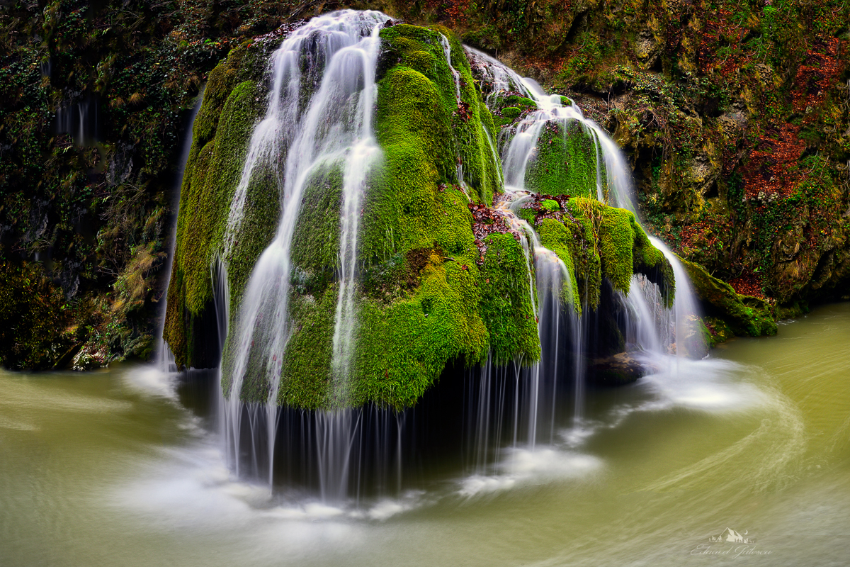 waterfall romania tourism